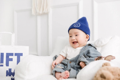 府谷宝宝多久开始攒肚